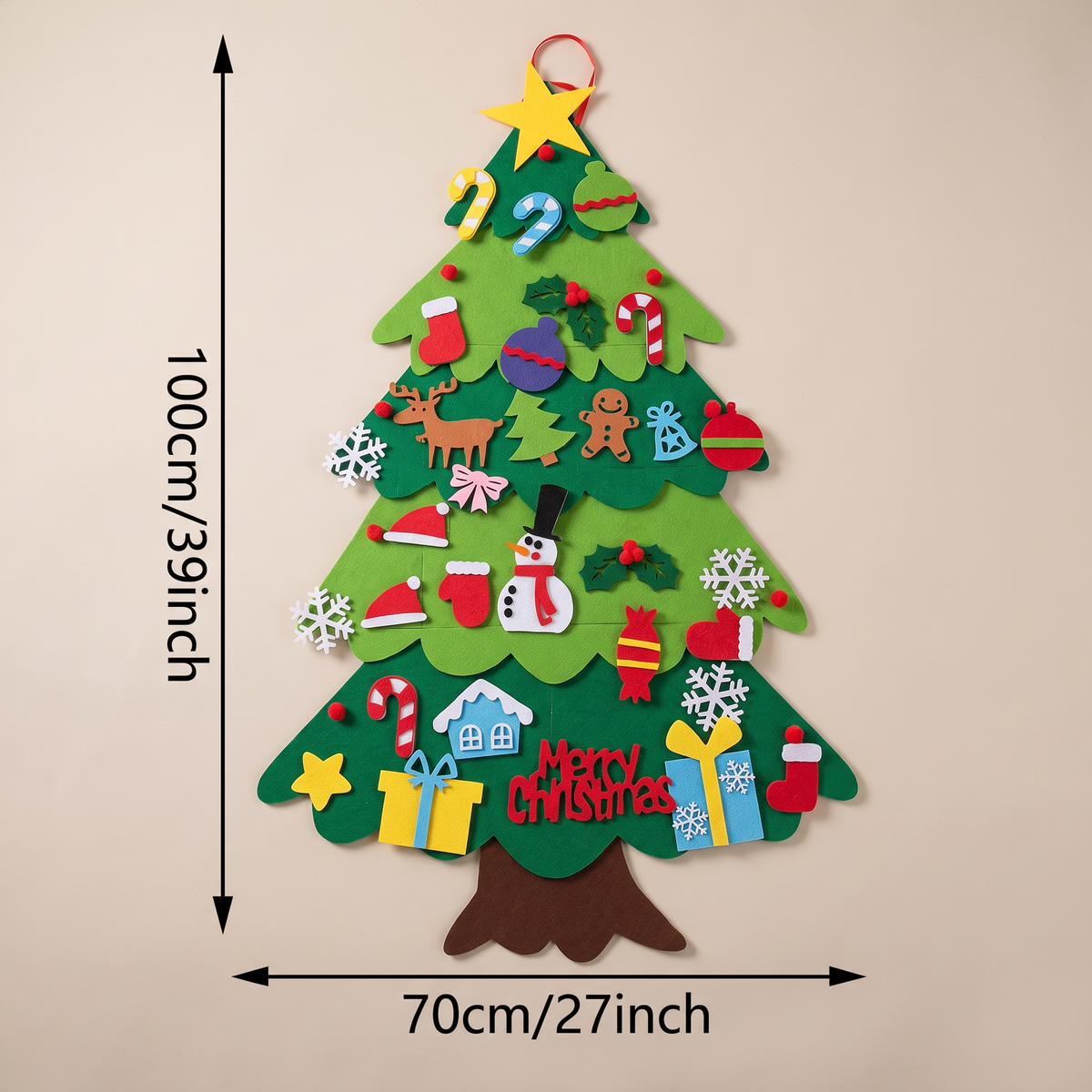 Choinka z filcu DIY dla dzieci z ozdobami świątecznymi