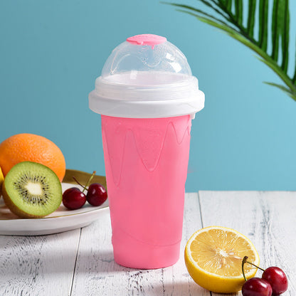Kubek do robienia domowego slushy