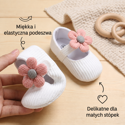 Letnie buciki dla niemowląt z miękką podeszwą i kwiatowym wzorem