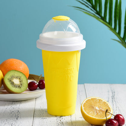 Kubek do robienia domowego slushy