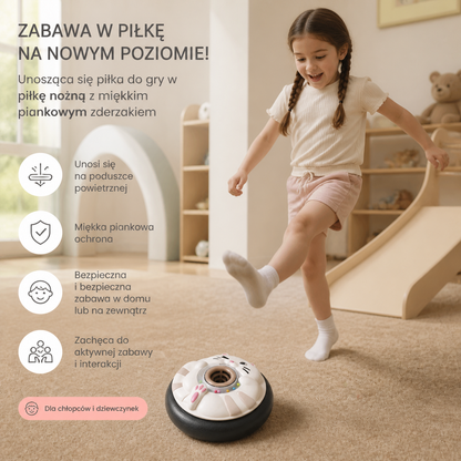 Urocza unosząca się piłka do gry w piłkę nożną z miękkim piankowym zderzakiem